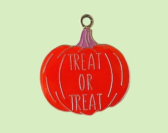 Treat Or Treat Pumpkin Halloween Pet ID Tag - Puppy Personalized Pet Tag - Cute Seasonal Dog Tag for Dogs - Personalized GIfts for Dog Mom