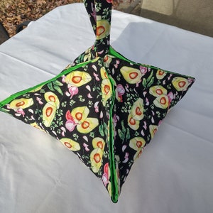 Insulated Pie Carrier - Avocados & Garlic - Handmade with Love, Perfect for Parties