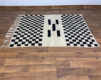 Checkered carpet ''large checkered ''Black checkered '' Moroccan checkered rug،Soft carpets for the living room, carpets for the bedroom