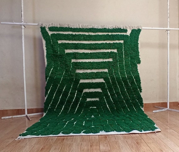 Green and White ''Boujaad Carpets .Traditional weaving .Authentic craftsmanship.Unique Moroccan Artistry.