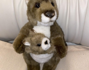 Canguro con bebé de peluche 1996