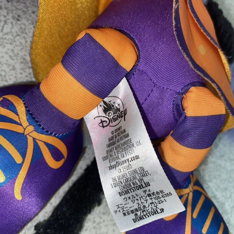 Disney Store 2019 Minnie Mouse Hombre Lobo Halloween 12 Peluches Rellenos Morados imagen 6
