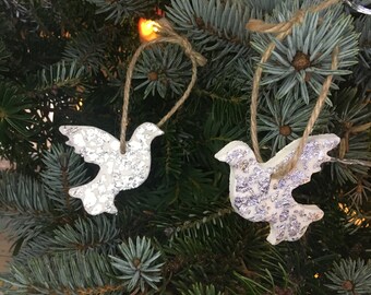 2 Turtle Doves Christmas Decorations