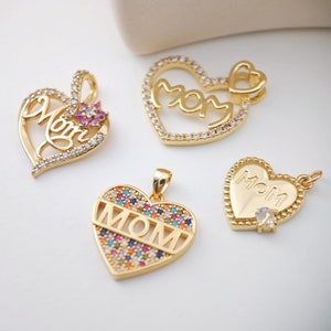 Colgante de mamá AMOR de oro, encanto de pavé de mamá, latón chapado en oro de 18K, encanto de fabricación de collares, hallazgos de joyería S1129
