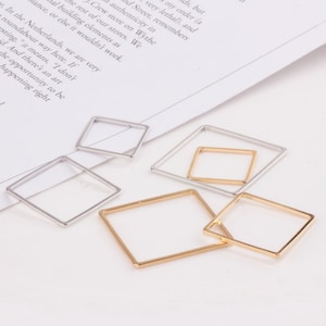 10 Stück Quadrat Anhänger, Durchbrochene Anhänger, 18K Gold / Silber überzogener quadratischer Charme, Halsketten-Anhänger QR026-ZX7048