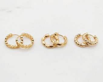 Gold Ear Hoops, 18mm, 18K Gold Plated Leverback Earrings, Huggie Hoops Earring S20417