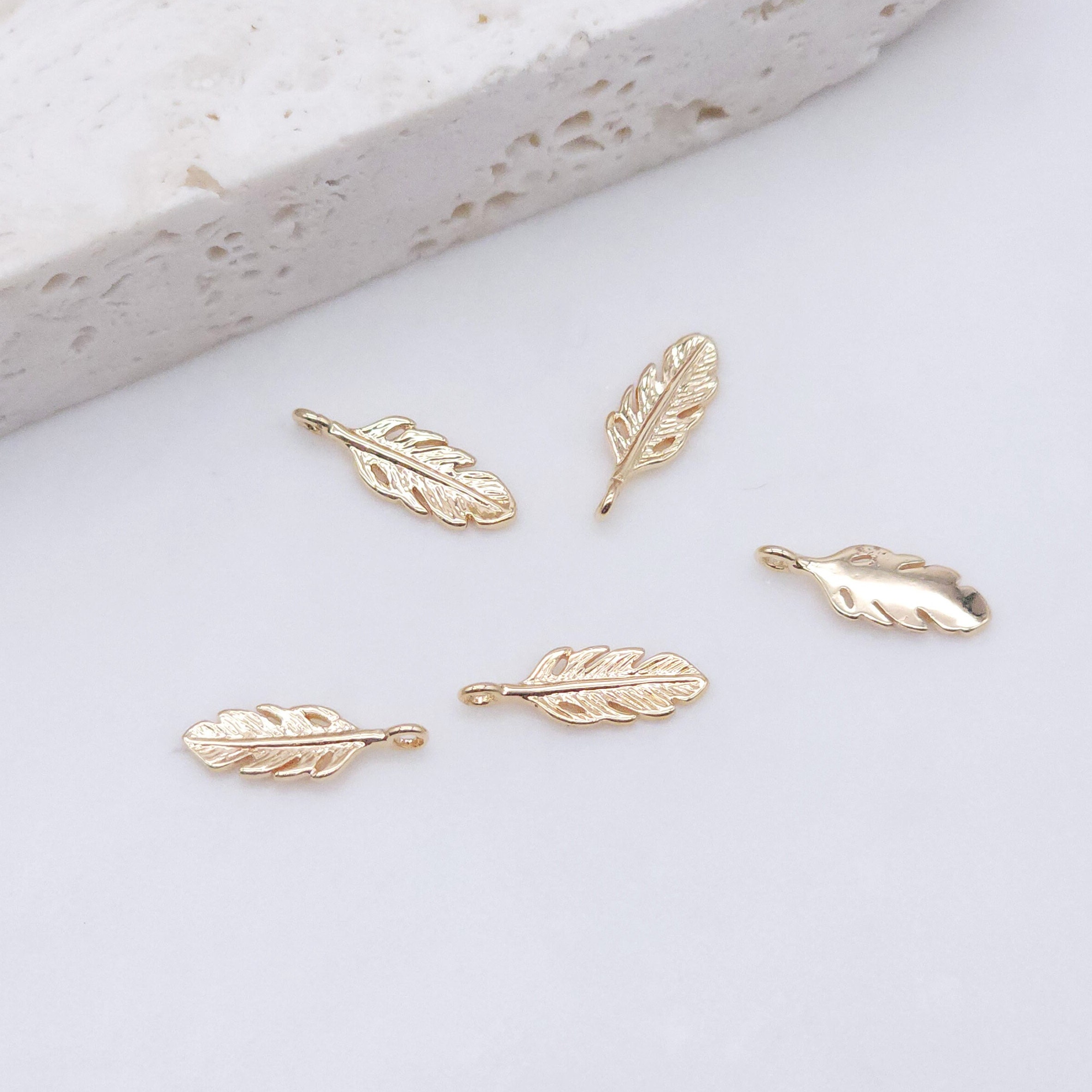 Danity フェザーペンダント、14K ゴールドメッキイヤリング製作金具 