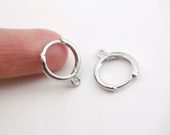 ゴールド/シルバー ラウンドイヤーフープ、13 x 16 mm、18Kゴールド