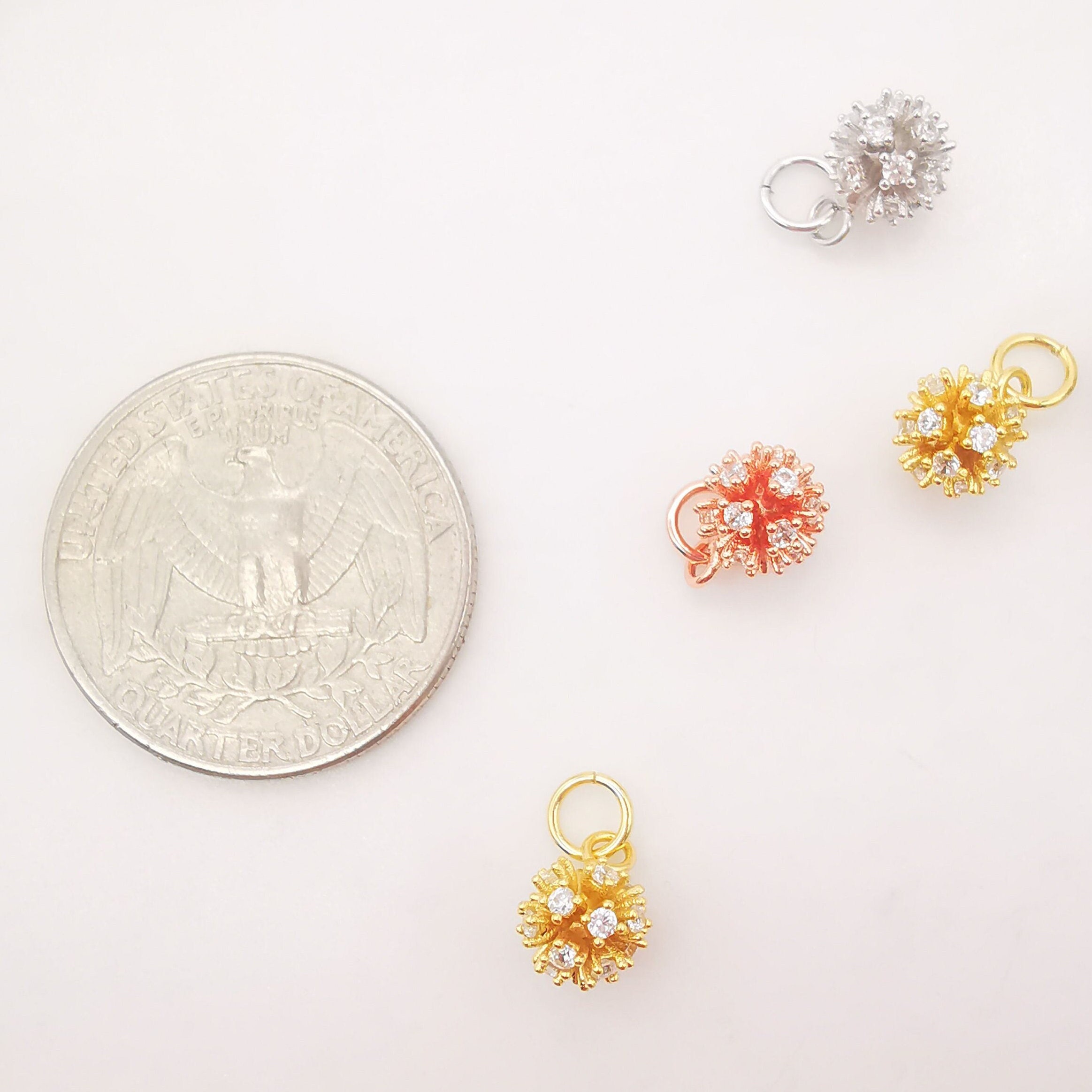 サマーセール ミニグランド バンドル Gold 18K Charms, Flower 3D Tiny 2PCS Plated Pave Cubic アクセサリー