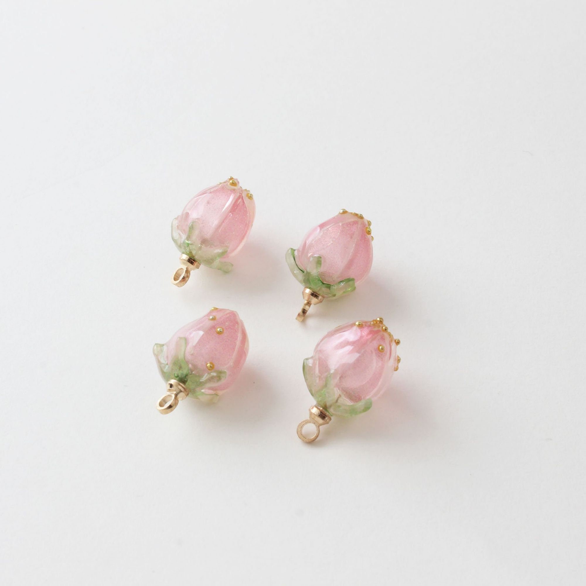 90 Stück Mini Erdbeeren Aus Kunstharz - Flache Anhänger Für DIY, Schmuck, Deko