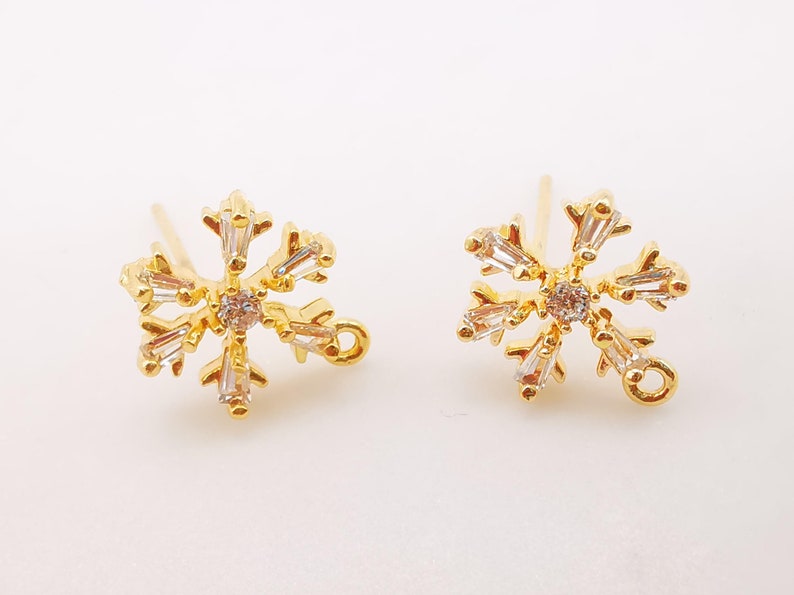 10PCS Cubic Snowflake Earring Post with Loops, S925 Silver Pin N 10PCS Cubic Snowflake Earring Post with Loops, S925 Silver Pin N