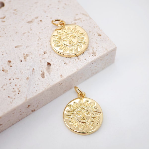 Sun Charm, Sunny Face Round Pendant, 18K Gold Plated, 16.7mm, Necklace Making Charm, Jewelry Findings S20653