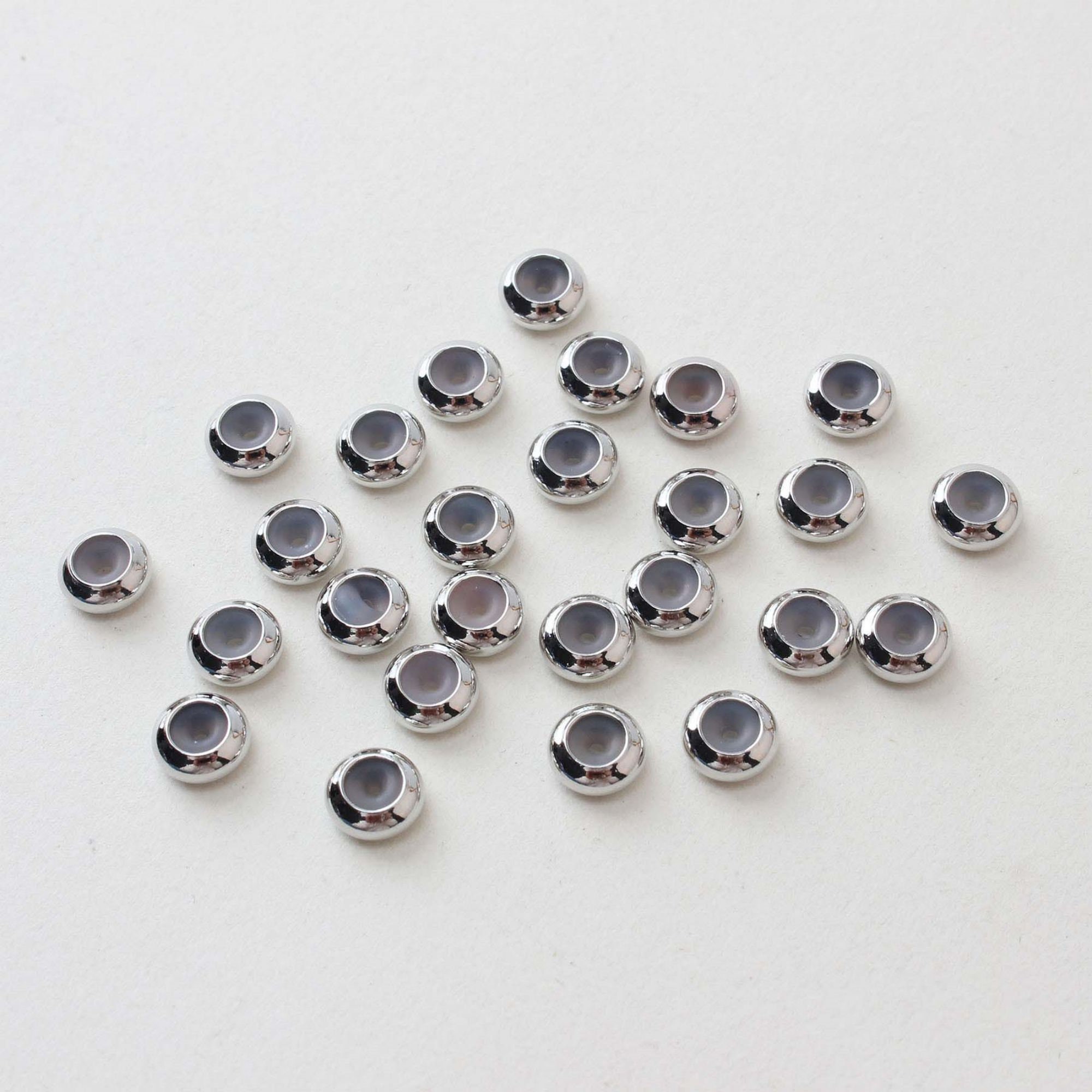 ⭐︎Bead⭐︎ Amazon.com: Gionlion 5200 Clay Beads with 4000 Black Clay