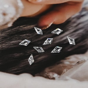Kite Cut White Cubic Zirconia Loose Stones, Wide Top Faceted CZ Beads, Drilled Pointed Base Synthetic Zircon for DIY Jewelry Making ZS030