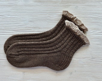 Woman's ruffled socks size 35-37 (EU) 4.5-6 (US), hand knitted socks, warm, soft and comfortable, eco gift