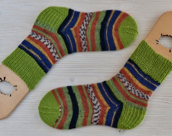 Kid socks size EU 33-35 (US 11.5-13.5 children size), hand knitted kid's socks, very warm, soft and comfortable, eco gift