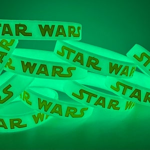 10 STAR WARS BRACELETS Glow in Dark Birthday Party Wristbands Darth Vader Tattoos