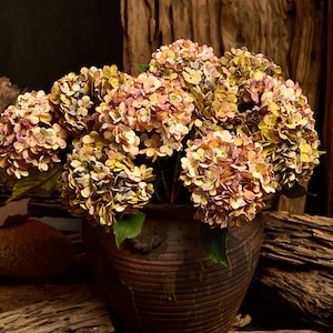 Vintage Hydrangea with Foliage, Artificial Large Flower Stem, Quality Real Touch Spray, Home Floral Decoration, Wedding Party Arrangement