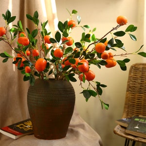 Artificial Orange Fruit Arrangement Fake Kumquat Stem Plastic Floral Living Room Decoration Faux Tangerine Greenery Orange-like Gift Pick