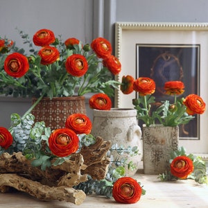 Artificial Ranunculus Stem and Foliage Fake Flower with Leaf Home Floral Decoration Wedding Party Arrangement Material for Outdoor Garden