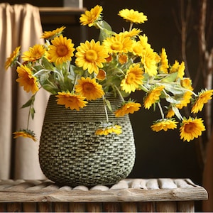 Artificial Sunflower with Bud, Faux Daisy Stem and Foliage, Wedding Party Flower Decor, Indoor Floral Arrangement, Dining Table Centerpiece