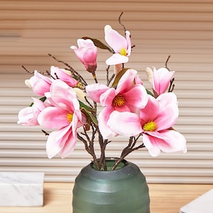 Fake Magnolia Flower Spray with Buds, Real Touch Petals, Artificial Flowers, Home Floral Decor, Wedding Party Arrangement, Bloom for Bouquet
