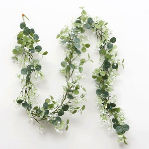 Eucalyptus bladeren wijnstok met kleine bloemen kunstmatig, klimmen lange plant voor boogkrans slinger, bruiloft arrangement, indoor outdoor decor