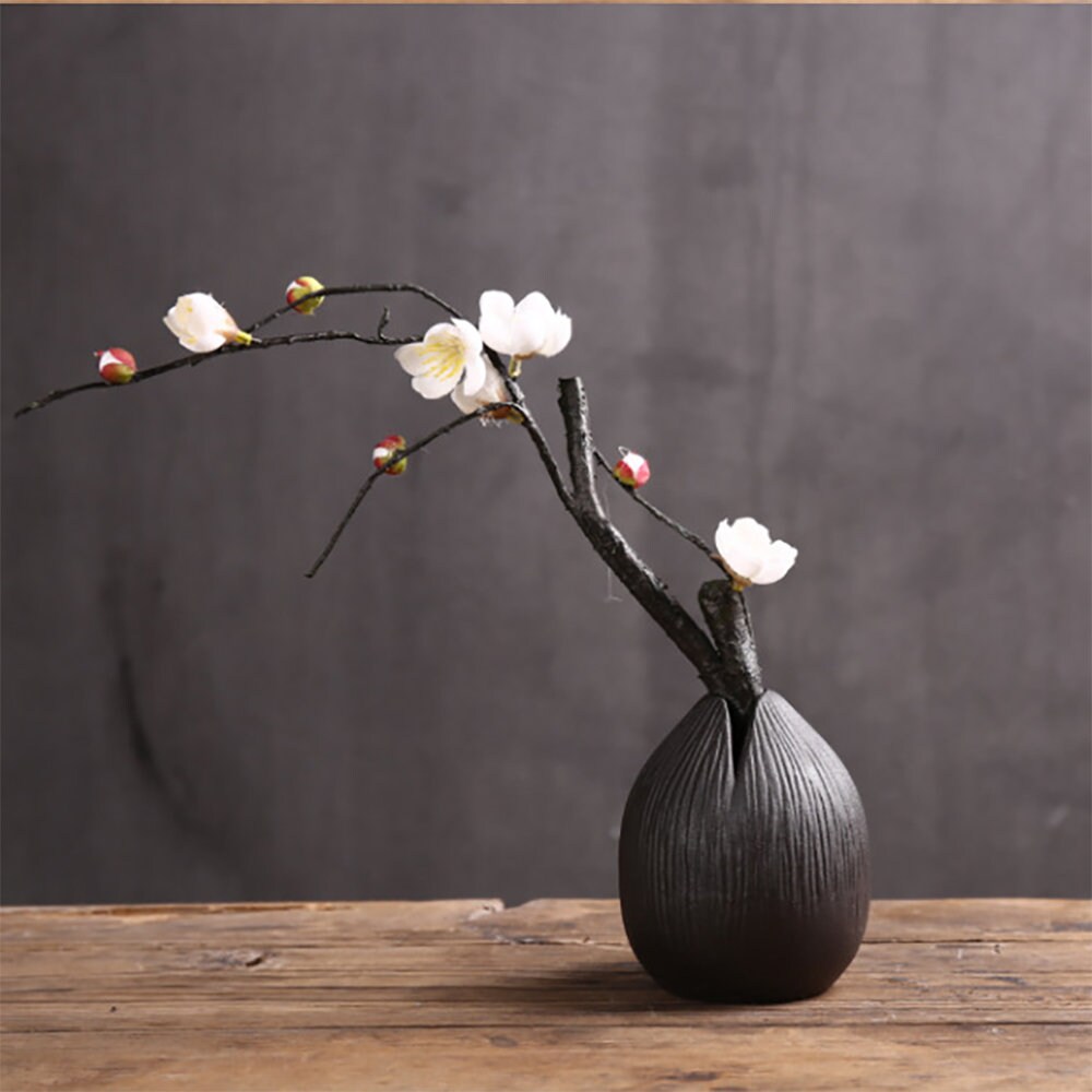 Vases Modern and Simple Home furnishings Silver Ceramic teapot Model Room Soft Decoration Artistic Decoration Nordic Style Home Decoration Vases Modern and Simple Home furnishings Silver Ceramic teapot Model Room Soft Decoration Artistic Decoration Nordic Style Home Decoration