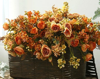 Bouquets de fausses roses et lilas, faux paquet Murraya, fleurs sauvages rustiques, artisanat de fleurs artificielles, arrangement floral de mariage, pièce maîtresse de table