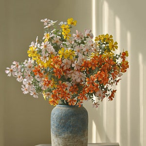 Galsang Flower with Leaves, Rustic Wildflowers, Fake Small Mums, Artificial Flower Crafts, Living Room Floral Decor, Wedding Bouquet Filler