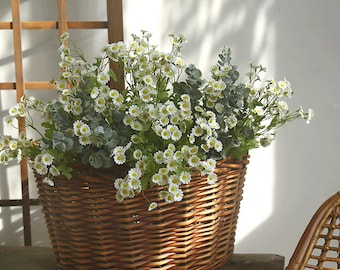 Artificial Chamomile Stem, Quality Small Daisy with Foliage, Home Fake Flower Decoration, Party Bouquet Material, Wedding Floral Arrangement