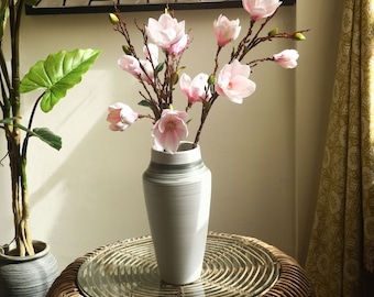 Quality Magnolia Stem Artificial Flower Branch with Bud Chinese Home Floral Decor Wedding Party Plant Arrangement Table Centerpiece Ornament