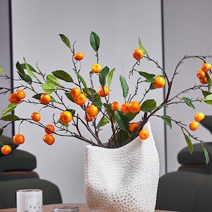 Künstlicher Zitruszweig mit Blättern, künstlicher Orangen-Zweig, gefälschter rustikaler Mandarinen-Fruchtzweig, Haus-Herbst-Blumendekor, Party-Pflanzenarrangement