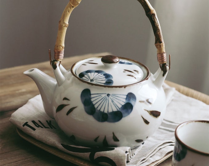 Ceramic Japanese Teapot with Bamboo Handle Household Ceramic Teapot Hand-painted Tea Cup Chinese Style Teapot Hand painted Ceramic Tea Set