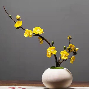 小さな梅の花の枝、偽の梅の花の工芸品、造花、中国の花飾り、家庭用フラワーアレンジメント、テーブルのセンターピース