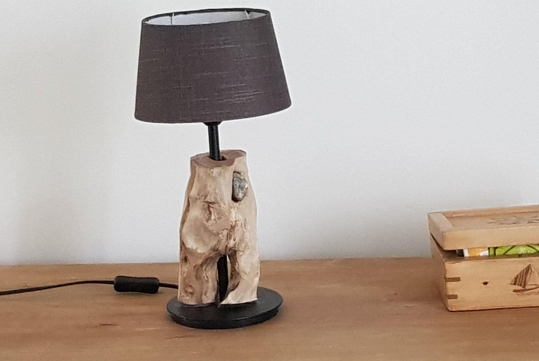 Lampe Bois Flotté, Corps en Forme de Pantalon