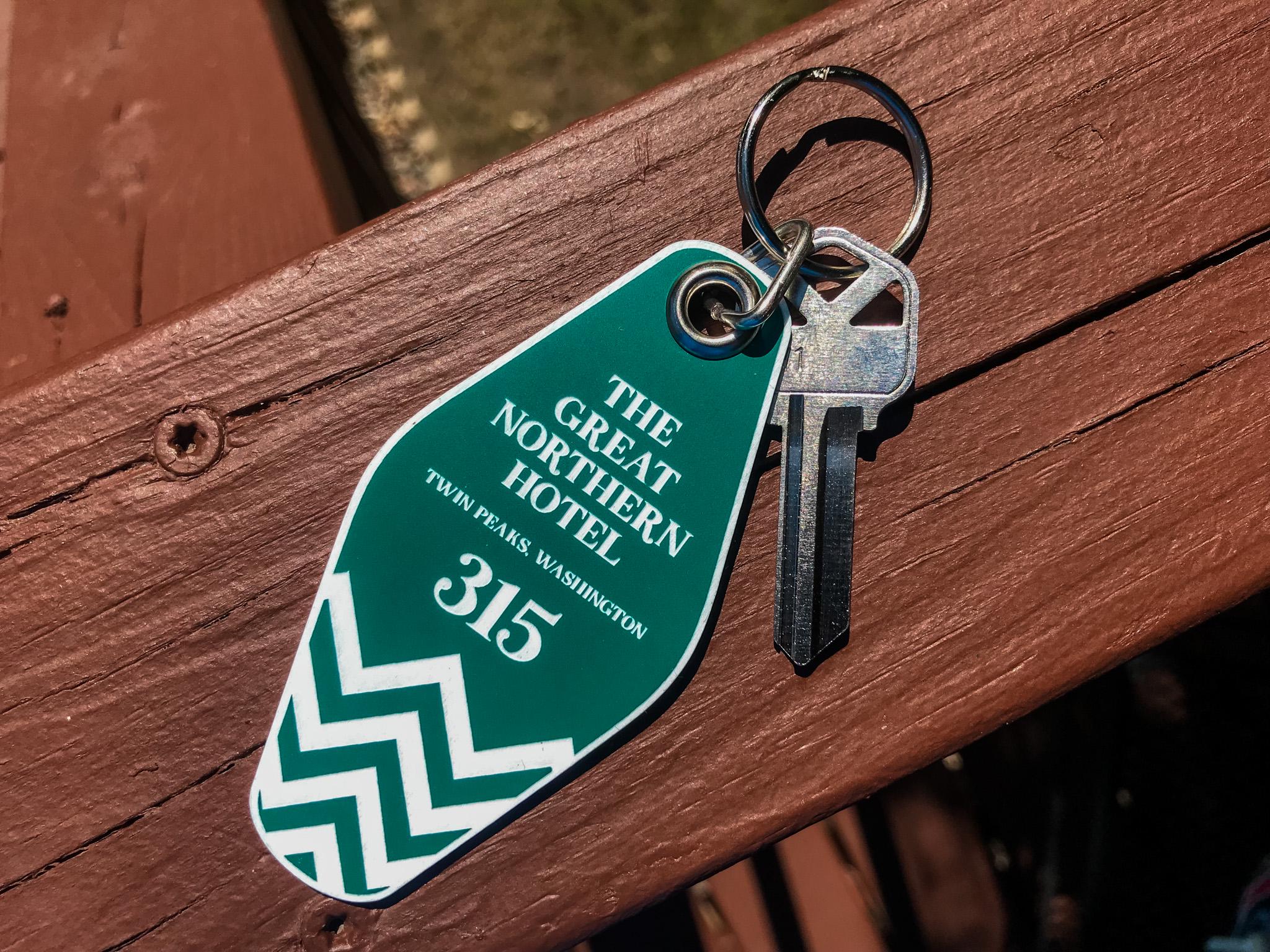 Great Northern Hotel Keychain | Twin Peaks - Etsy