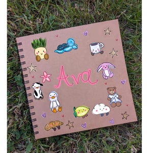 Cuaderno de bocetos de arte personalizado inspirado en Jelly Cat / Bloc de notas Libro Kraft / Libro de dibujo de arte / Regalo de cumpleaños / Bloc de bocetos personalizado