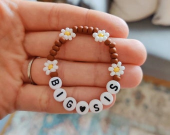 Big Sister Bracelet,Daisy Big sis bracelet, Big Sister Gift, Baby Announcement, New Baby, Baby Shower gift, floral baby bracelet, flower