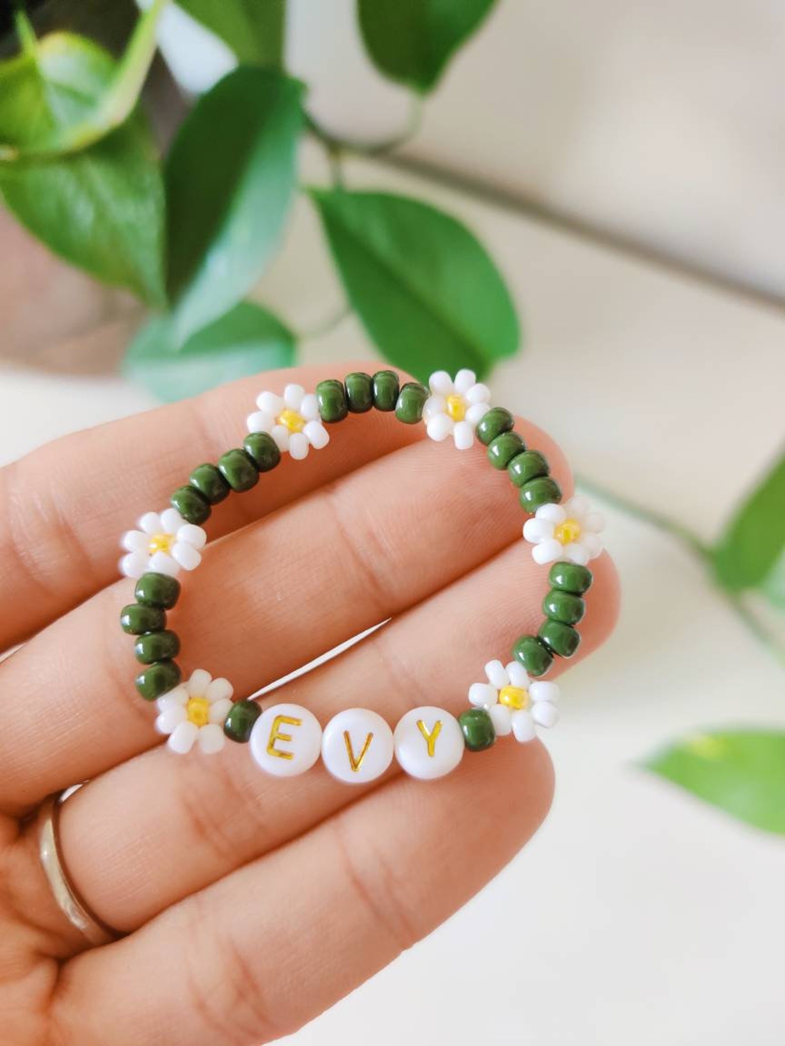 Green Flower Bracelet Green Bead Girl Bracelet Daisy Etsy