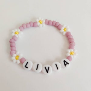 Daisy Baby Girl Bracelet, Ditzy Daisy Bracelet, Floral Name Bracelet, Baby Girl Sunflower Bracelet, Toddler flower bead bracelet, Girls Light purple