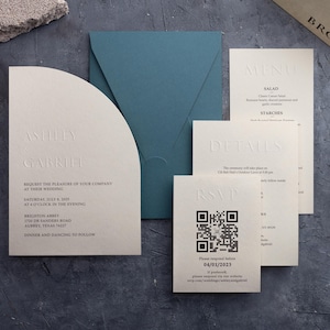 Invitaciones de boda en relieve, invitaciones de boda impresas en tipografía, invitaciones de boda en relieve, diseño minimalista, tarjeta de boda personalizada, sobre azul polvoriento