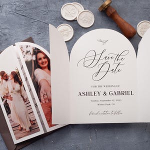 Arch Save the Date Karte mit Foto,Gatefold Save the Date,gefaltetes Foto Save the Date,Bild Hochzeitsansage,Gatefold Ankündigungskarte