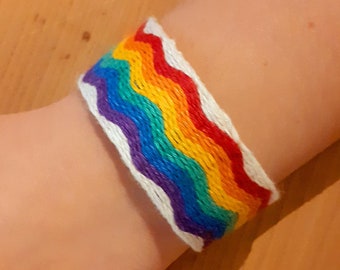 Pop-Art Rainbow bracelet, tablet weaving, handmade