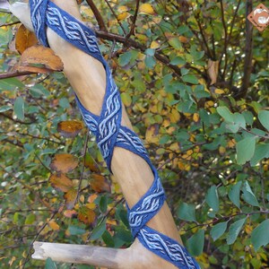 Passementerie Dragons de Dublin, galon, tissage aux tablettes