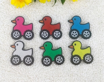Magnetic Jeep Duck: Road Trip Cruise Gift (40mm)