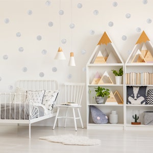 Adesivi per decalcomanie da muro a pois grigi ad acquerello / Arte della parete della scuola materna per bambini / Arredamento della sala giochi