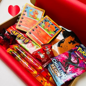 Pokémon Gift Box, bevat een pak kaarten! Verjaardagscadeau, verjaardagscadeau, kerstcadeau, verrassingscadeau. Bedachtzaam brievenbuscadeau