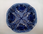 Japanese Imari Porcelain Blue and White Serving Bowl.
