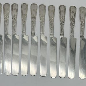 12 Tea Knives. American Sterling Silver. W.M. Wilson & Son Philadelphia 8&quot;